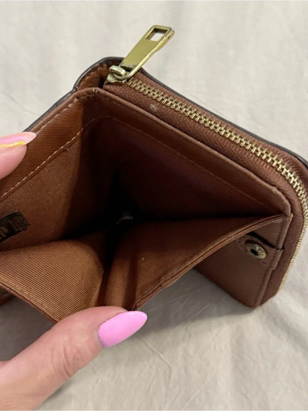 Fossil emma rfid